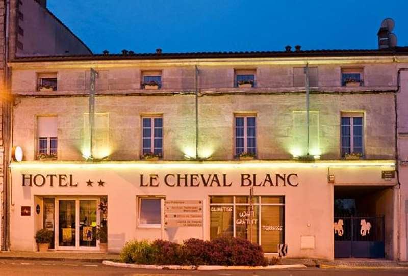 Cit'Hotel Le Cheval Blanc Cognac Centre ภายนอก รูปภาพ