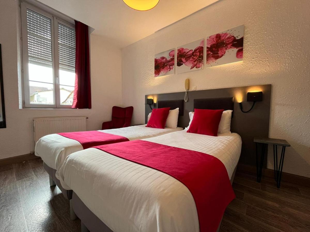 Cit'Hotel Le Cheval Blanc Cognac Centre ภายนอก รูปภาพ